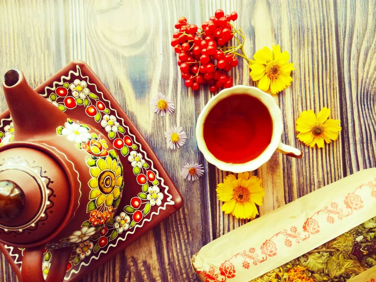 Berry herbal tea – Fall in a cup – Ukrainian Recipes