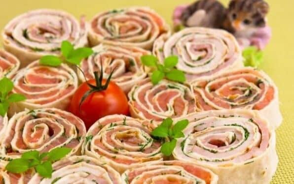 Salmon and cream cheese roulade