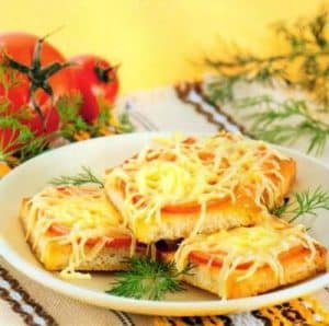 Tomato and cheese sandwich