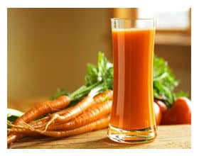 Carrot and gooseberry juice