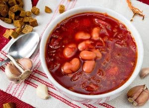 Borsch with beef, haricot beans, and sour apple