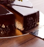 Shuffle cake with chocolate “Ptashyne moloko”