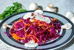 Red cabbage and carrot salad