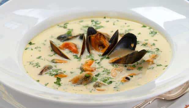 Potato and mussel soup
