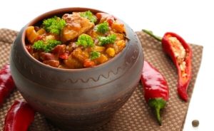 Chicken stewed with vegetables
