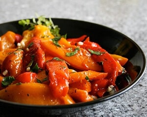 Baked and marinated bell peppers