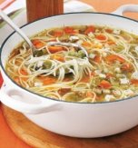 Chicken soup with thread noodles
