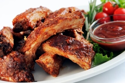 Piquant pork spare ribs in soy sauce