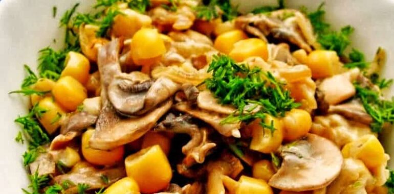 Warm beef heart and mushroom salad
