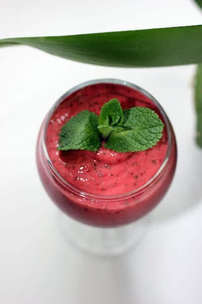 Strawberry, banana, and mint smoothie