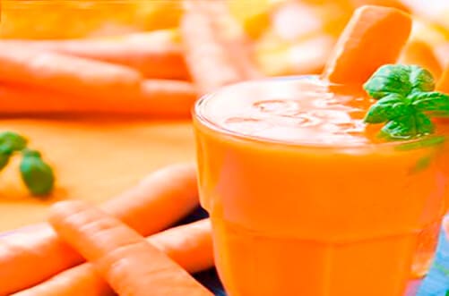 Carrot, apple, and banana smoothie