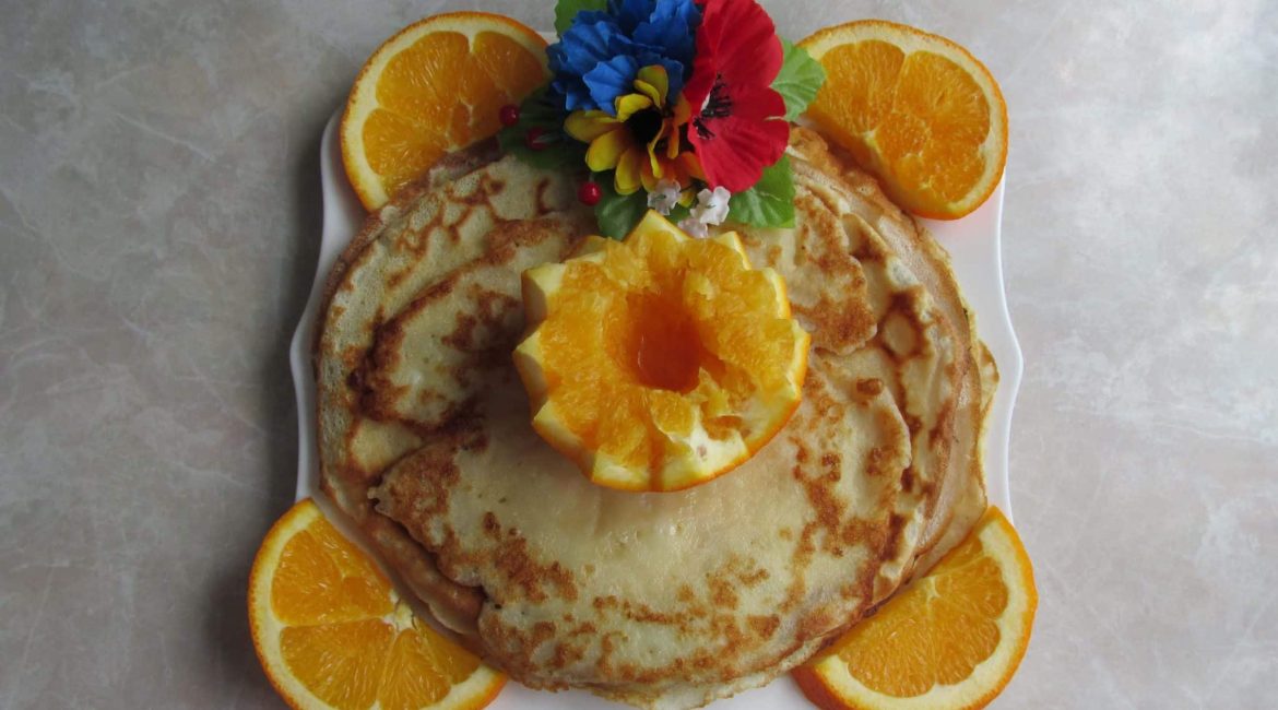 Pancakes with flavorful oranges