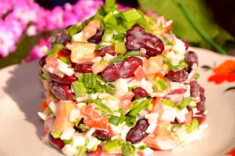 Tuna and haricot beans salad