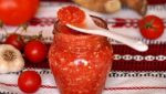 Tomato appetizer with horseradish