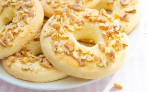 Shortbread rings topped with peanuts