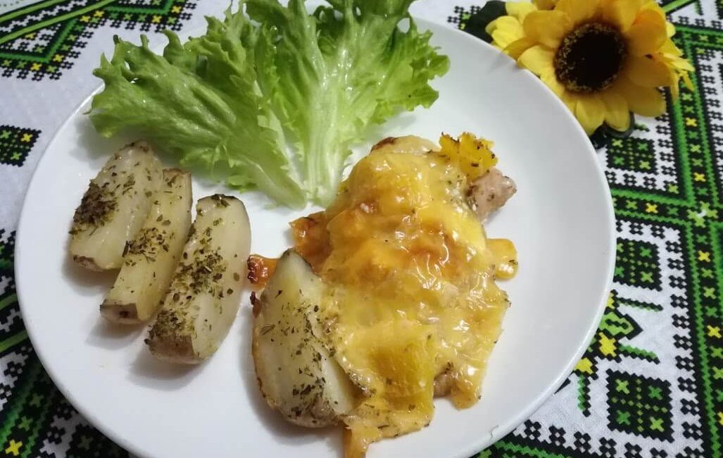 Oven baked pork chops with pineapple