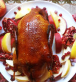 Roasted duck with apples and honey