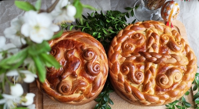 Preserving Ukrainian traditions: baking custard paska for long-lasting deliciousness